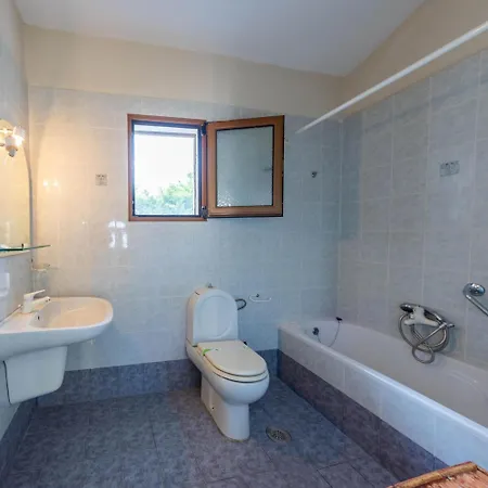 Marva - Comfortable 8-person Retreat Casa vacanze Neromilos